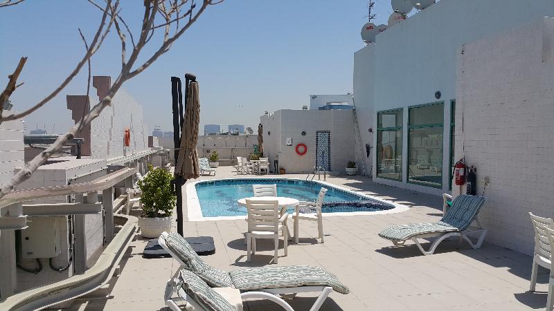 West Zone Pearl Hotel Apartments - Havuz