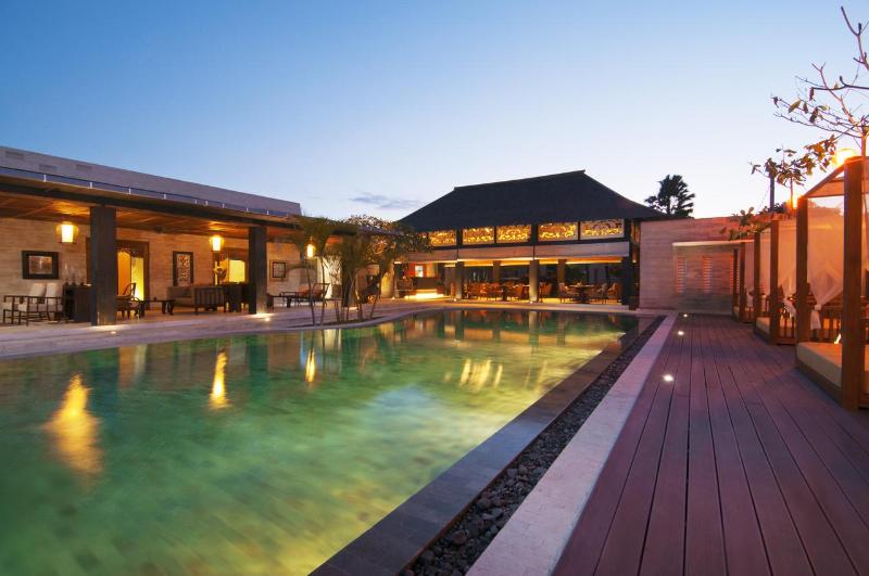 Avani Seminyak Bali Resort - Havuz