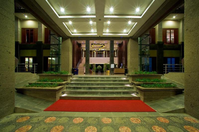 New Kuta Hotel - Lobi