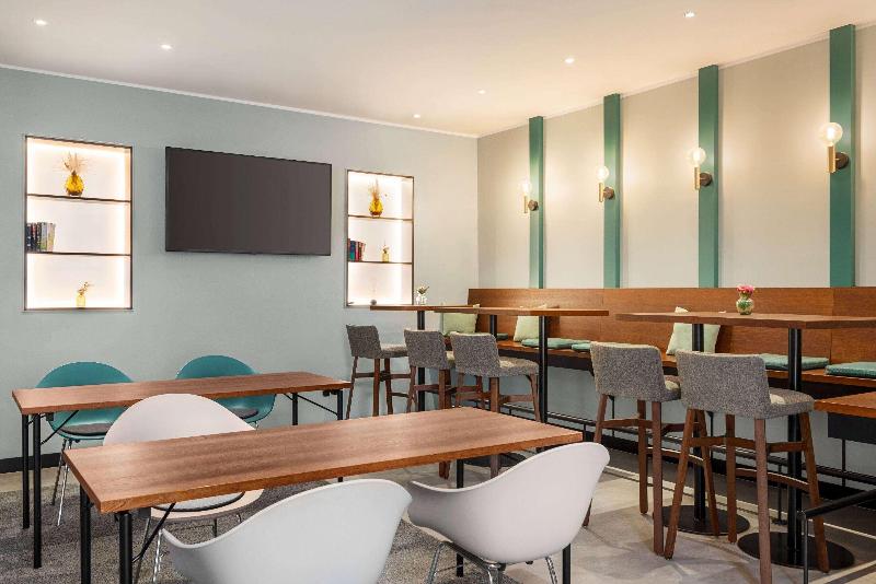 Vienna House Easy by Wyndham Castrop-Rauxel - Bar