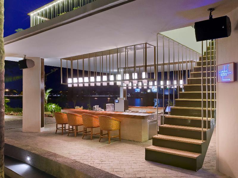 Sheraton Jakarta Soekarno Hatta Airport - Bar