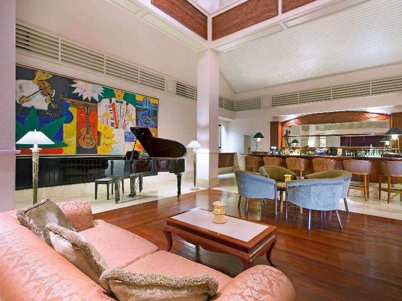 Sheraton Jakarta Soekarno Hatta Airport - Lobi