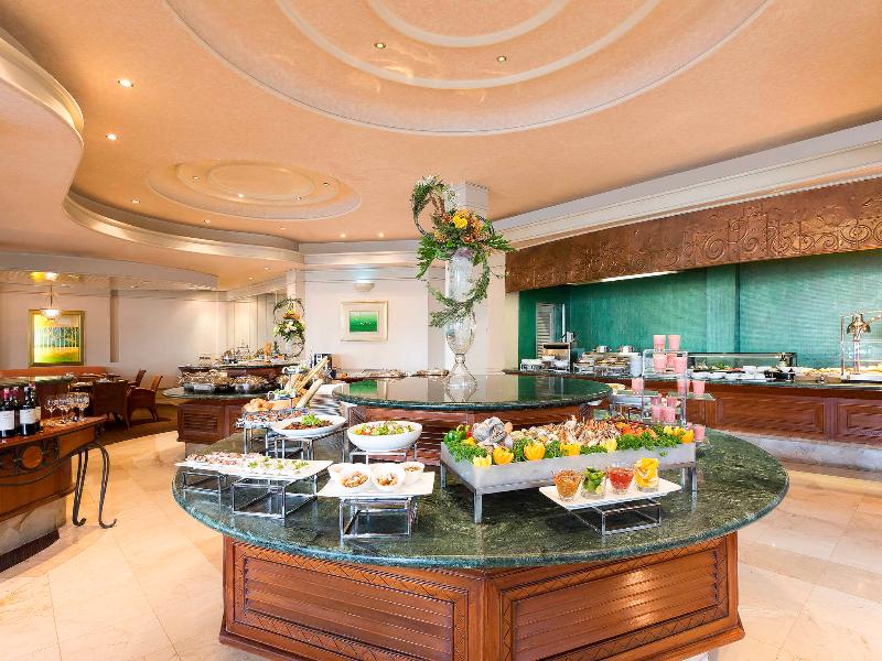 Sheraton Jakarta Soekarno Hatta Airport - Restoran