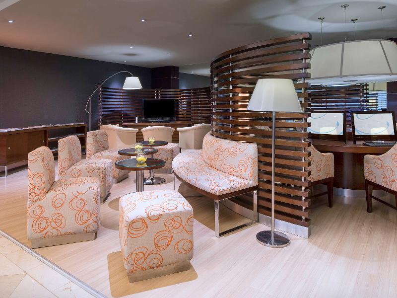 Sheraton Jakarta Soekarno Hatta Airport - Restoran