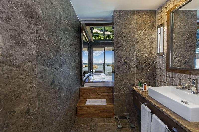 Hilton Dalaman Sarigerme Resort and Spa - Oda