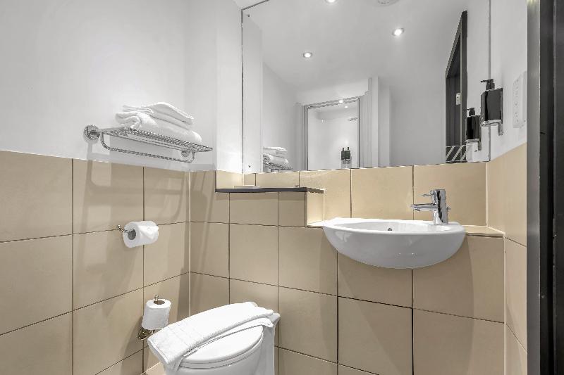 Roomzzz Leeds City West - Oda