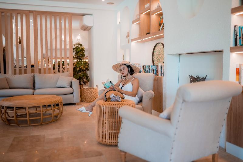 Hotel Club-E - Lobi