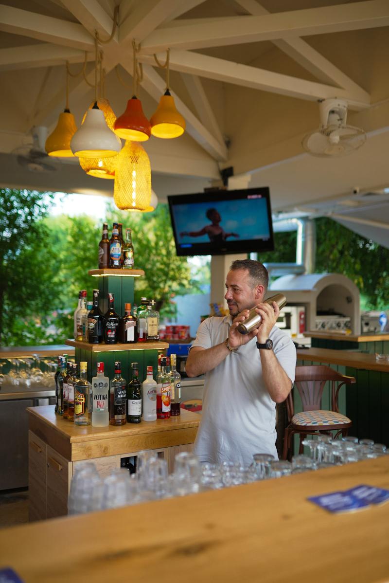Hotel Club-E - Genel