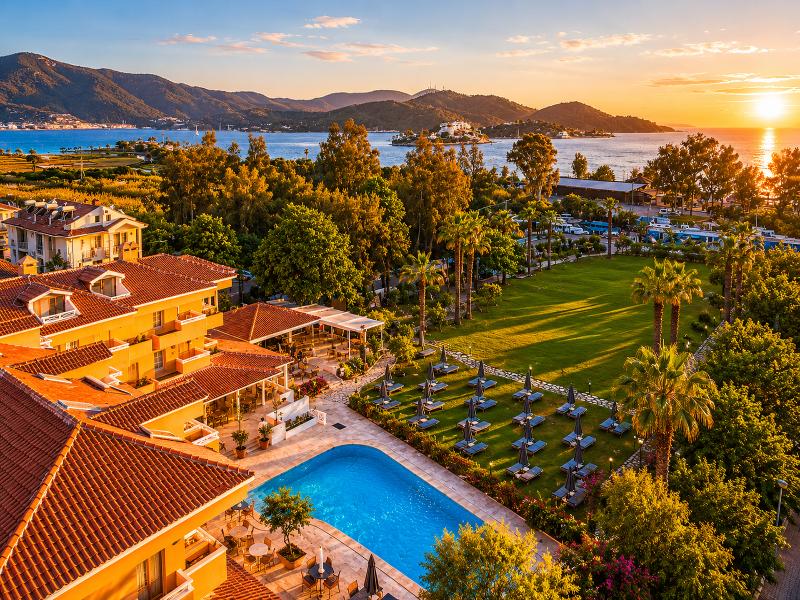 Hotel Club-E - Genel