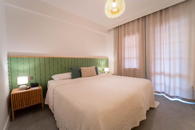 Hotel Club-E - Oda
