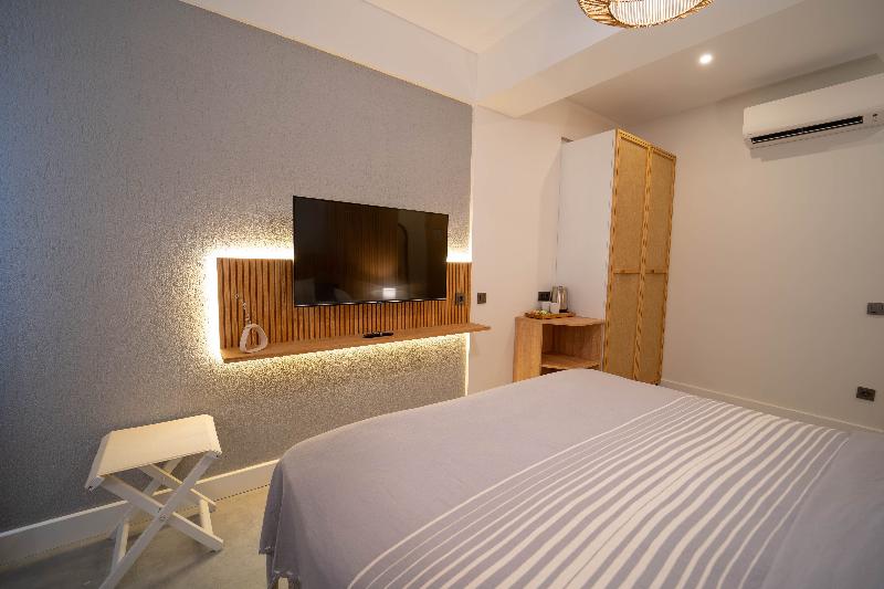 Hotel Club-E - Oda