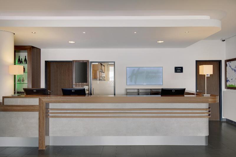 Holiday Inn Express Bremen Airport - Lobi