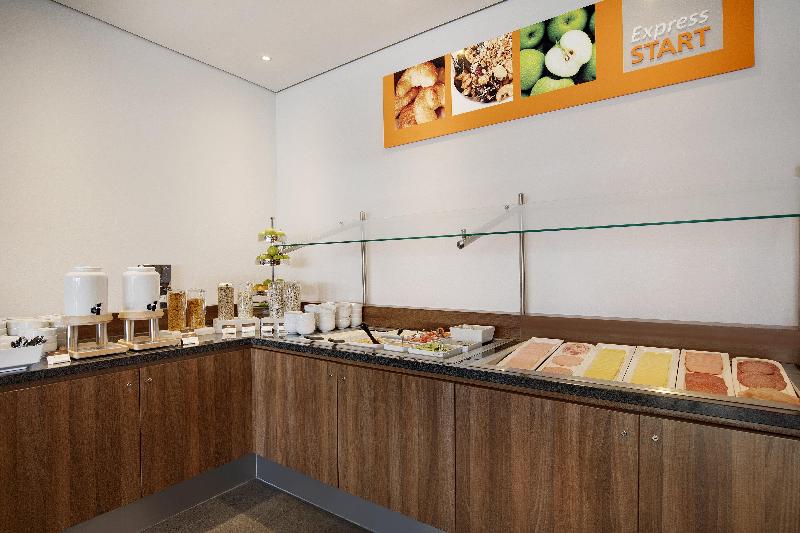 Holiday Inn Express Bremen Airport - Restoran
