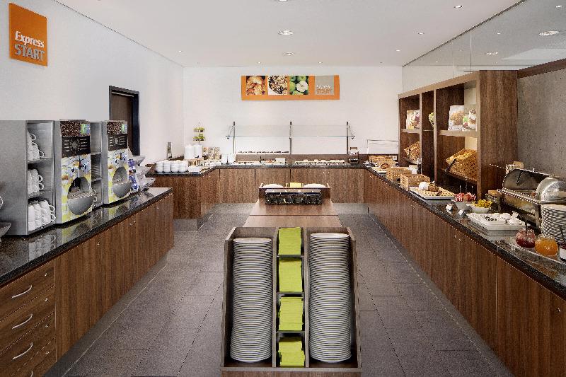 Holiday Inn Express Bremen Airport - Restoran