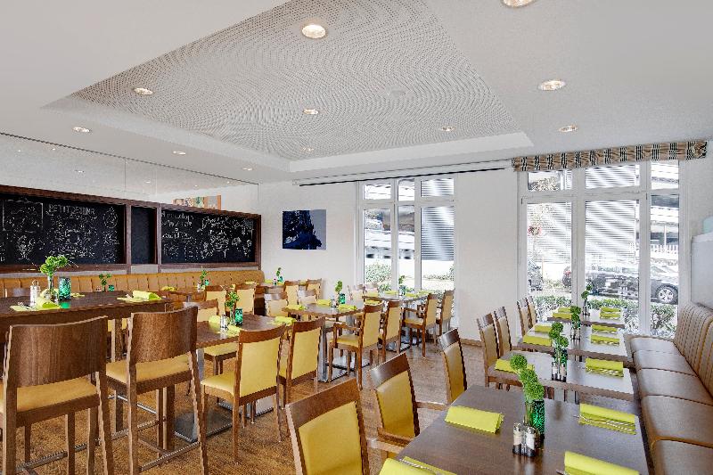 Holiday Inn Express Bremen Airport - Restoran