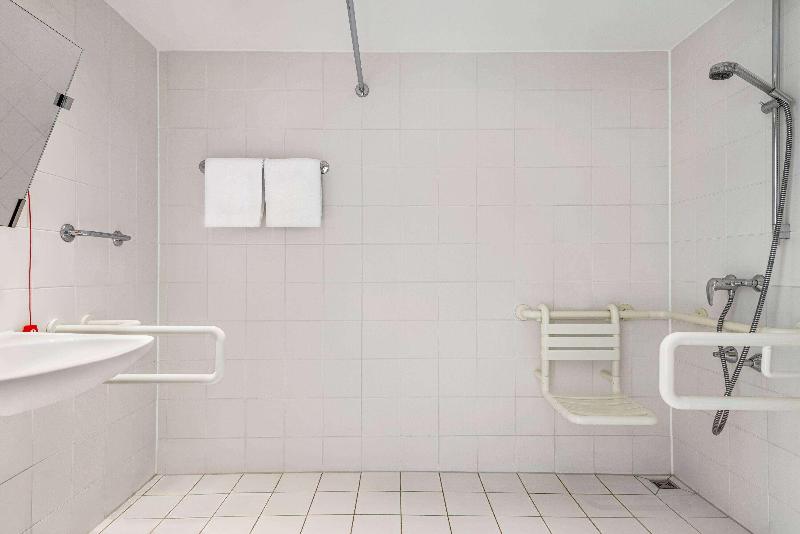Vienna House Easy by Wyndham Wuppertal - Oda
