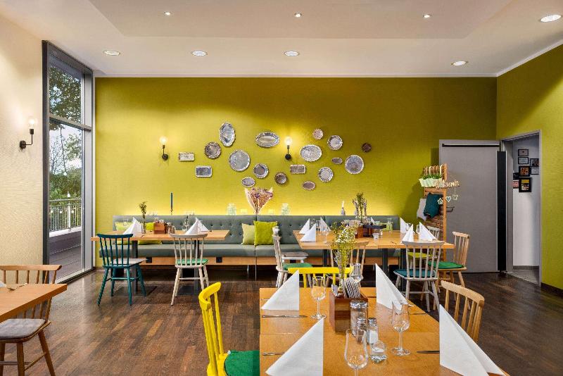 Vienna House Easy by Wyndham Wuppertal - Restoran