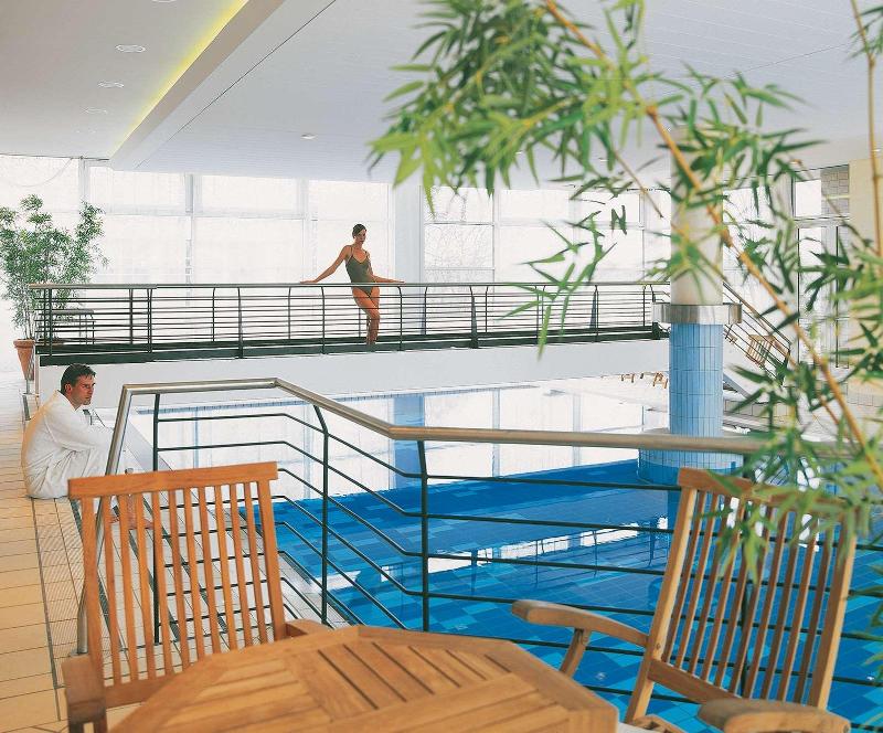 Seminaris Seehotel Potsdam - Havuz