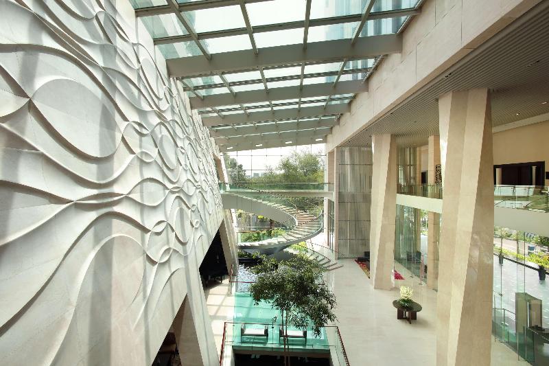Hilton Bandung - Lobi