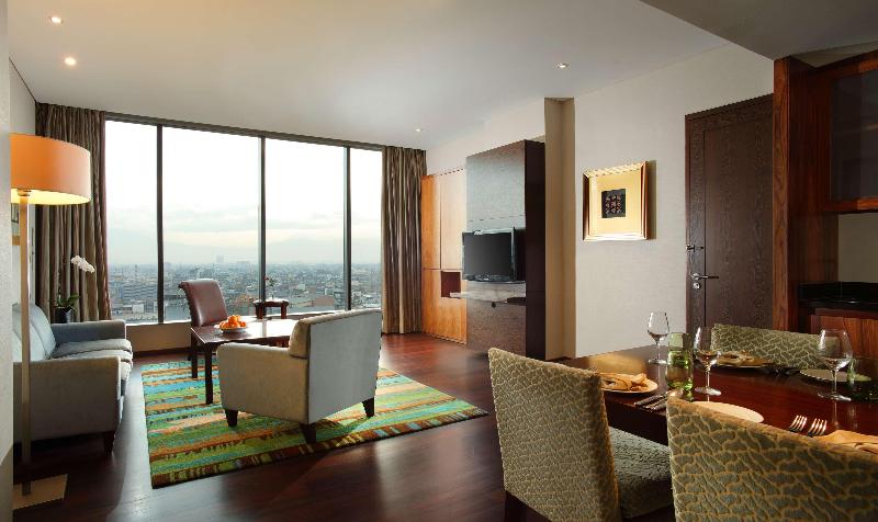 Hilton Bandung - Oda