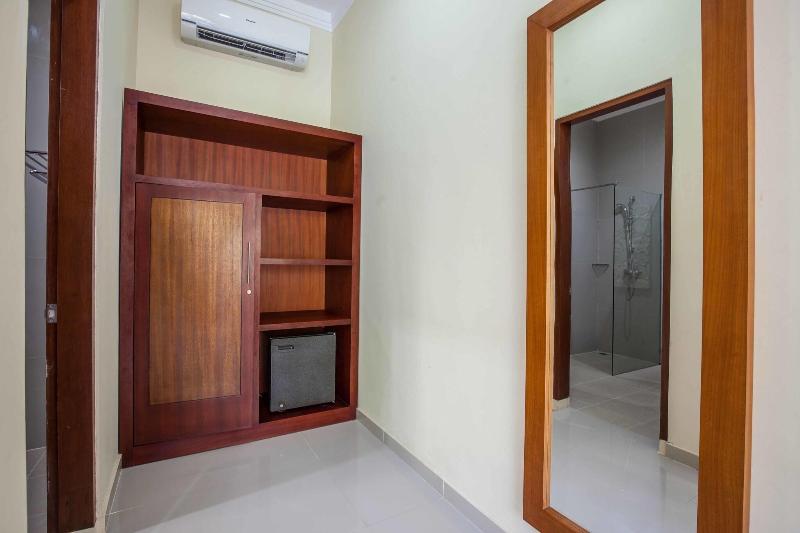 Vila Shanti Beach Hotel - Oda