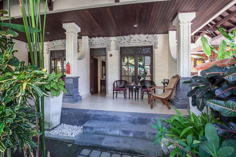 Vila Shanti Beach Hotel - Teras