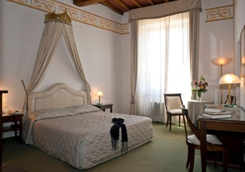 Villa San Lucchese - Genel