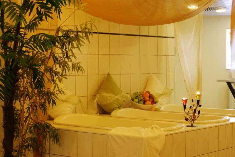 H+ Hotel Köln Brühl fotoÄŸrafÄ±