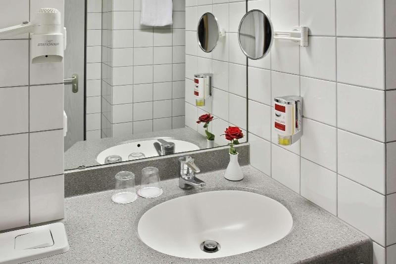 H+ Hotel Köln Brühl - Oda