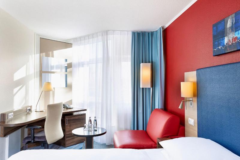 H+ Hotel Köln Brühl - Oda