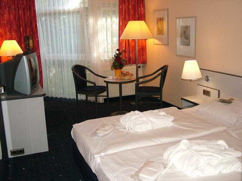 H+ Hotel Köln Brühl fotoÄŸrafÄ±