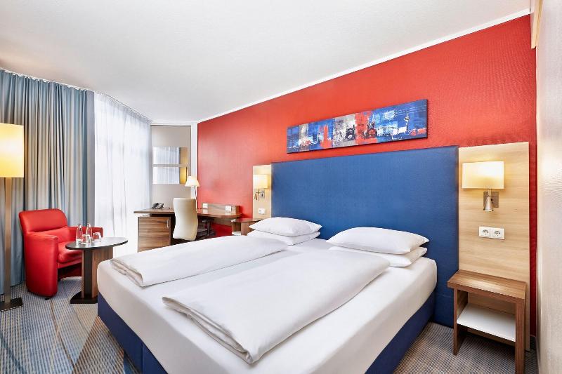 H+ Hotel Köln Brühl - Oda