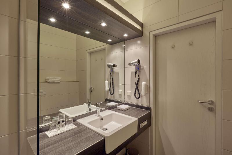 H+ Hotel Koeln Huerth - Oda