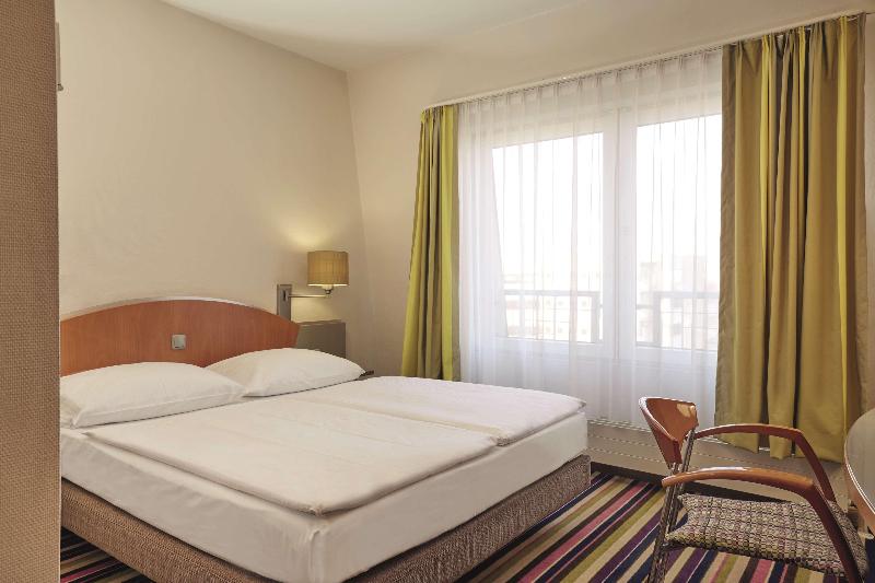 H+ Hotel Koeln Huerth - Oda