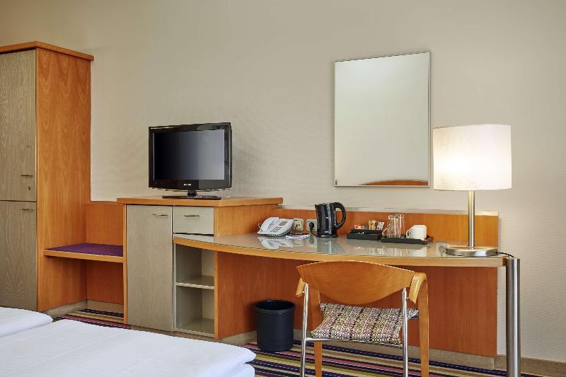 H+ Hotel Koeln Huerth - Oda