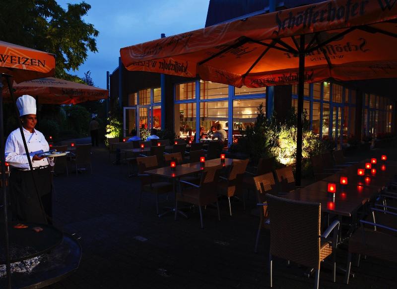 H+ Hotel Koeln Huerth - Teras