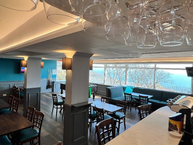 Cove Bay Hotel - Bar