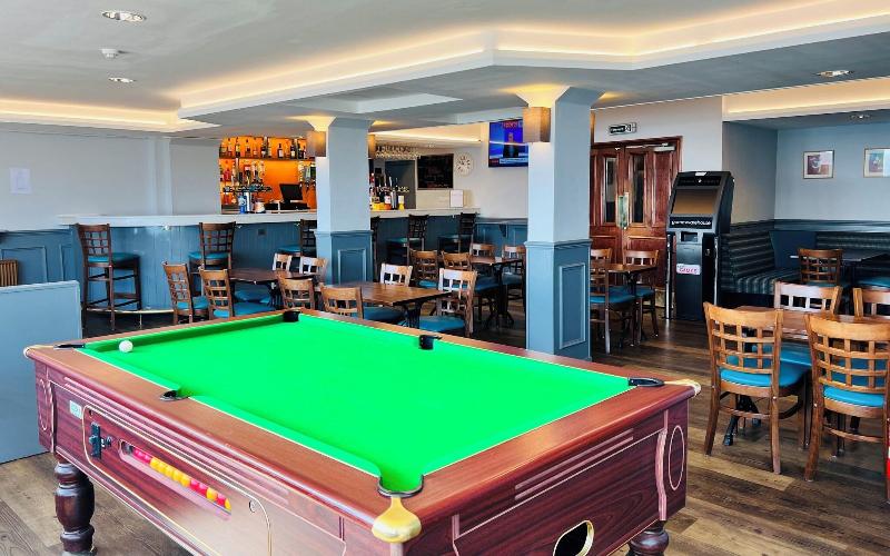 Cove Bay Hotel - Bar