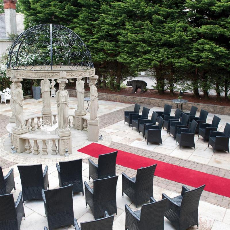 Liverpool Aigburth Hotel - Teras