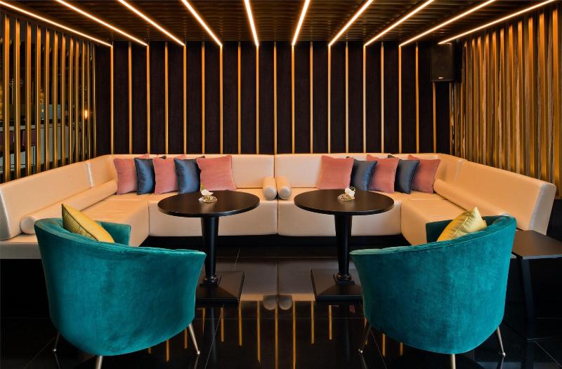 W Doha Hotel & Residences - Lobi