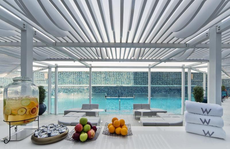 W Doha Hotel & Residences - Havuz