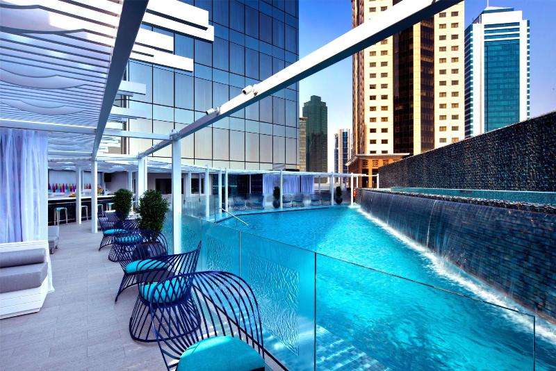 W Doha Hotel & Residences - Havuz