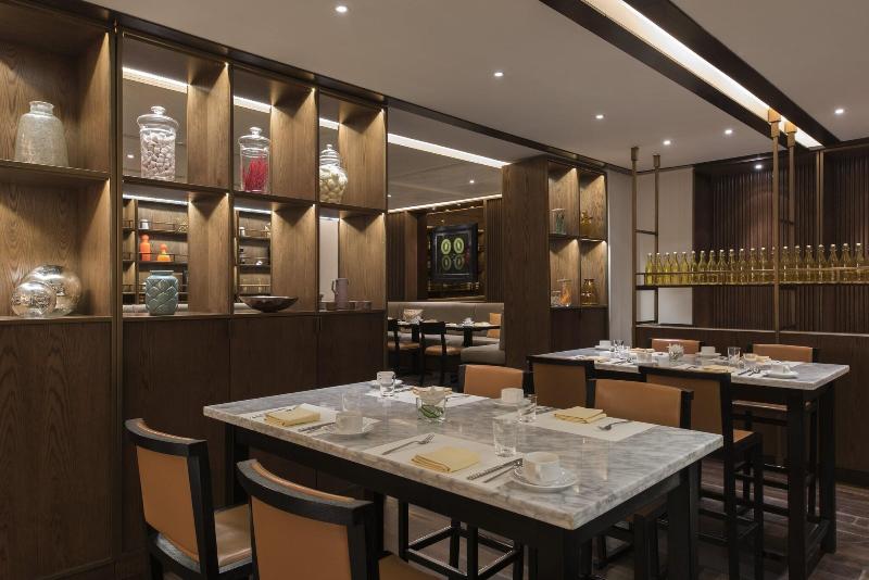 W Doha Hotel & Residences - Restoran