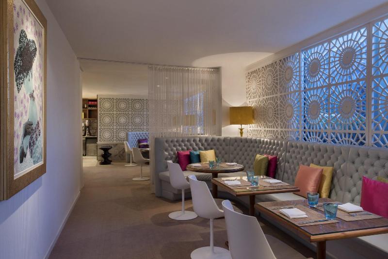 W Doha Hotel & Residences - Restoran