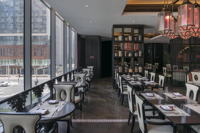 W Doha Hotel & Residences - Restoran