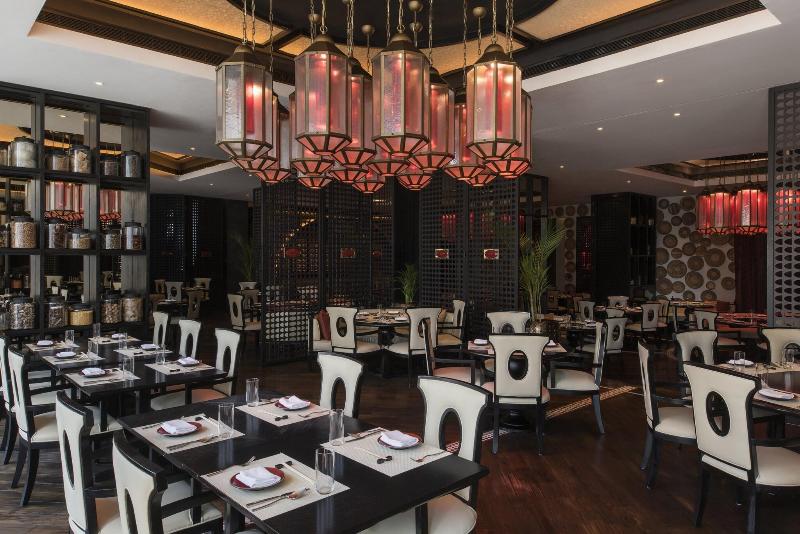 W Doha Hotel & Residences - Restoran