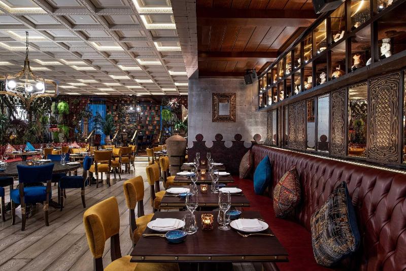 W Doha Hotel & Residences - Restoran
