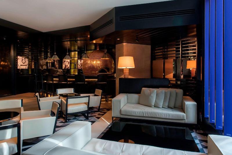 W Doha Hotel & Residences - Restoran