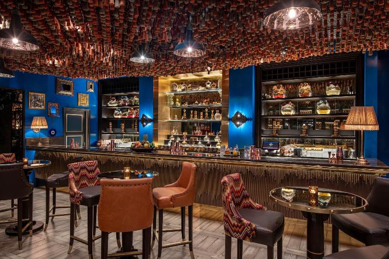 W Doha Hotel & Residences - Restoran