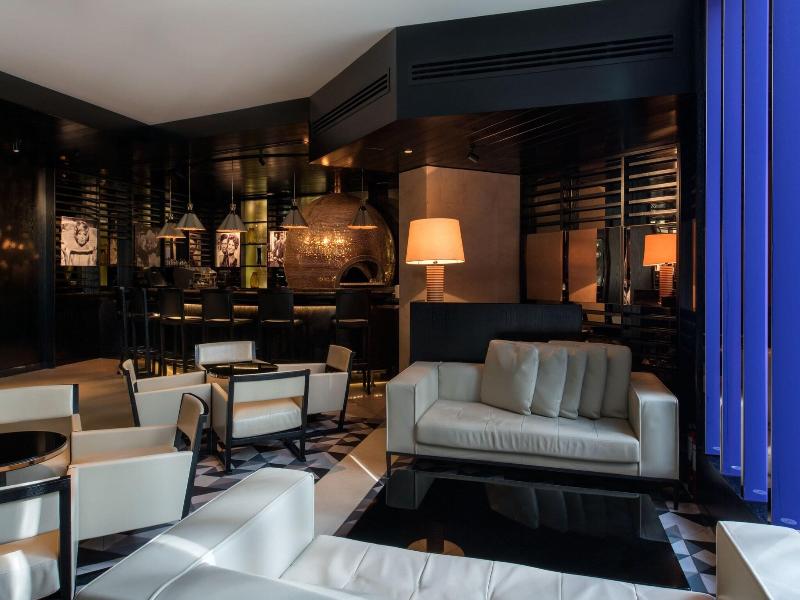 W Doha Hotel & Residences - Restoran